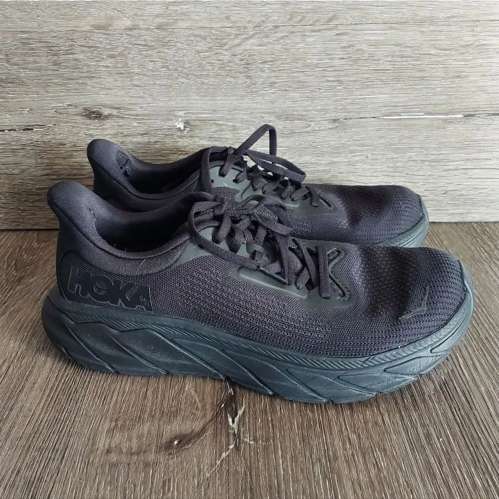 Hoka One One Arahi 7 Black Running Shoes Size 9.5B